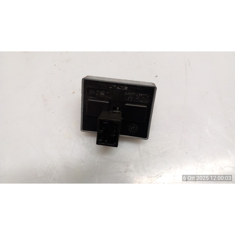 INTERRUTTORE ALZACRISTALLI PORTA ANT. SX. 020 VOLKSWAGEN POLO (9N) (04/05-) BME 6Q09598589B9