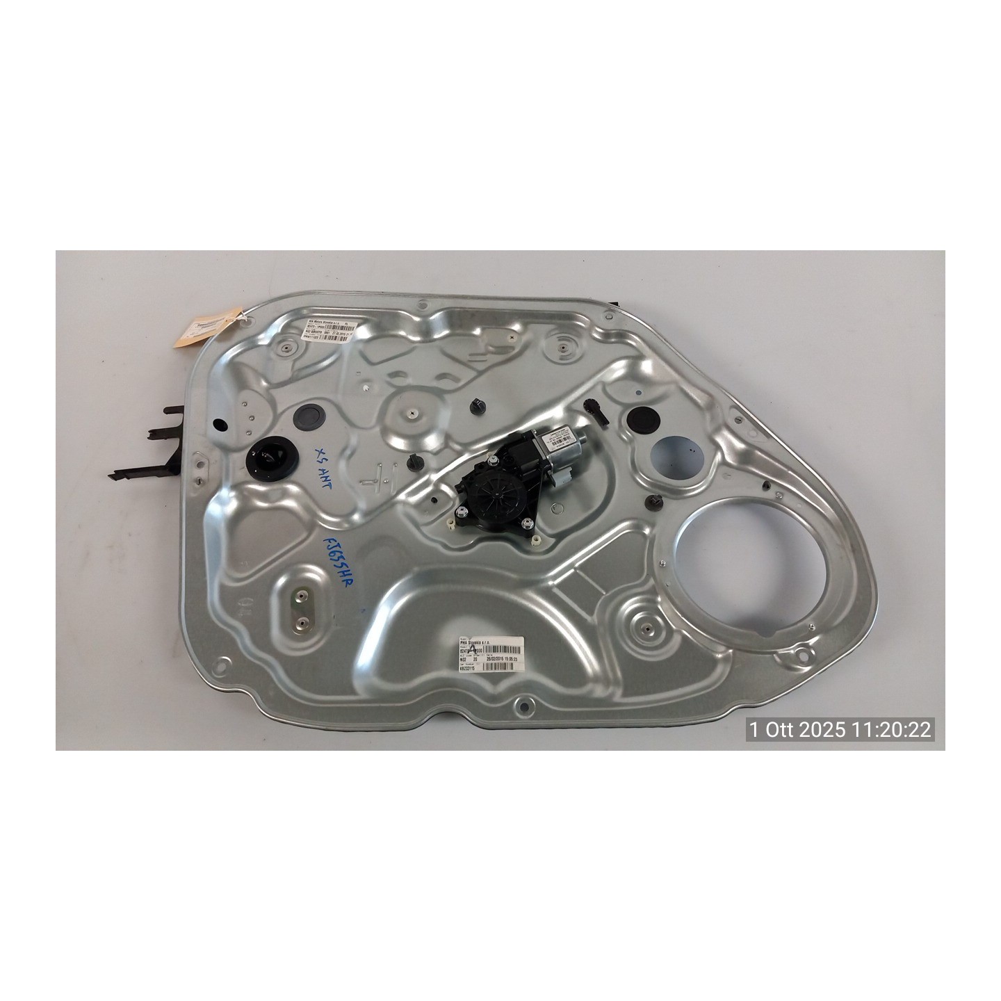 MOTORINO ALZACRISTALLO PORTA ANT. C/CRISTALLI ANTIGHIGLIOTTINA SX. 026 KIA VENGA (01/10-) D4FC 824501P010