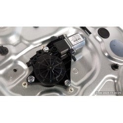 MOTORINO ALZACRISTALLO PORTA ANT. C/CRISTALLI ANTIGHIGLIOTTINA SX. 026 KIA VENGA (01/10-) D4FC 824501P010