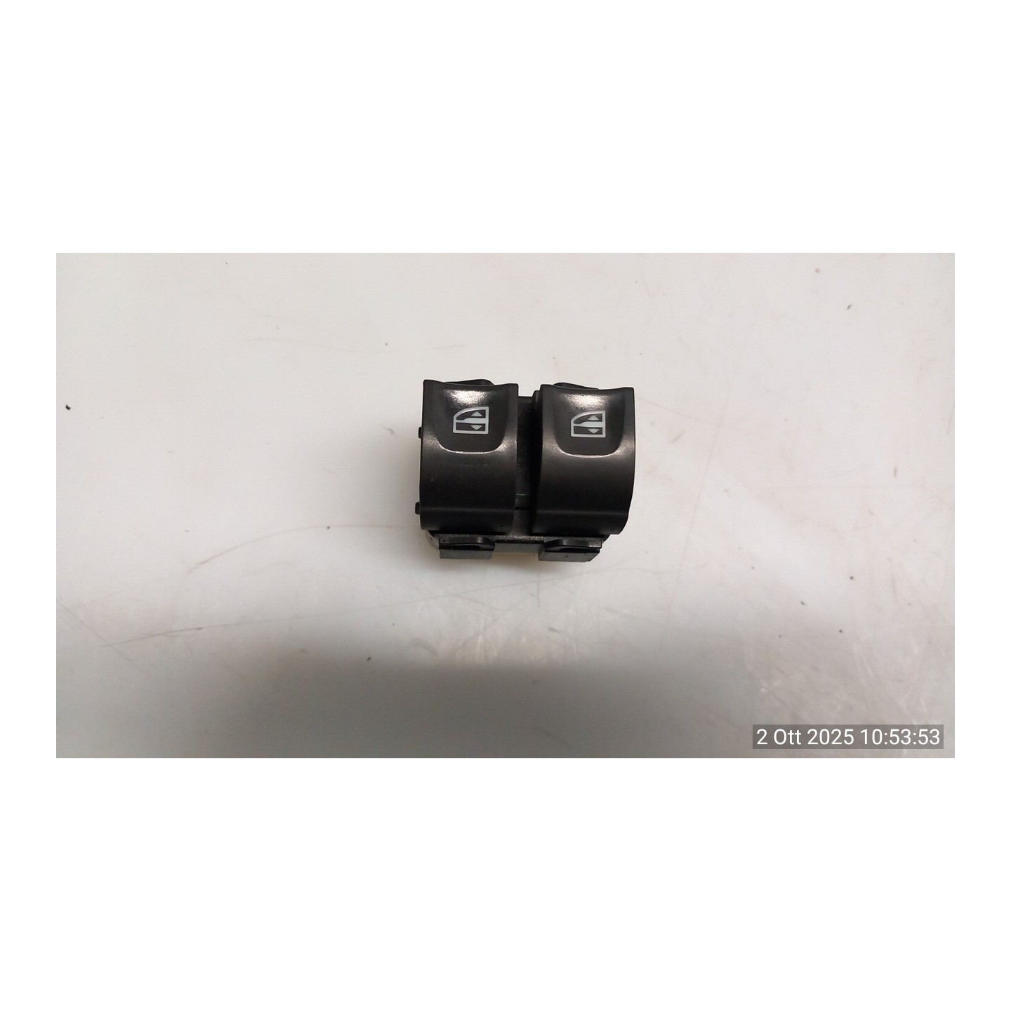 BLOCCO COMANDI ALZACRISTALLI 032 RENAULT CLIO 4A SERIE (07/12-12/16) K9KC6 254118044R