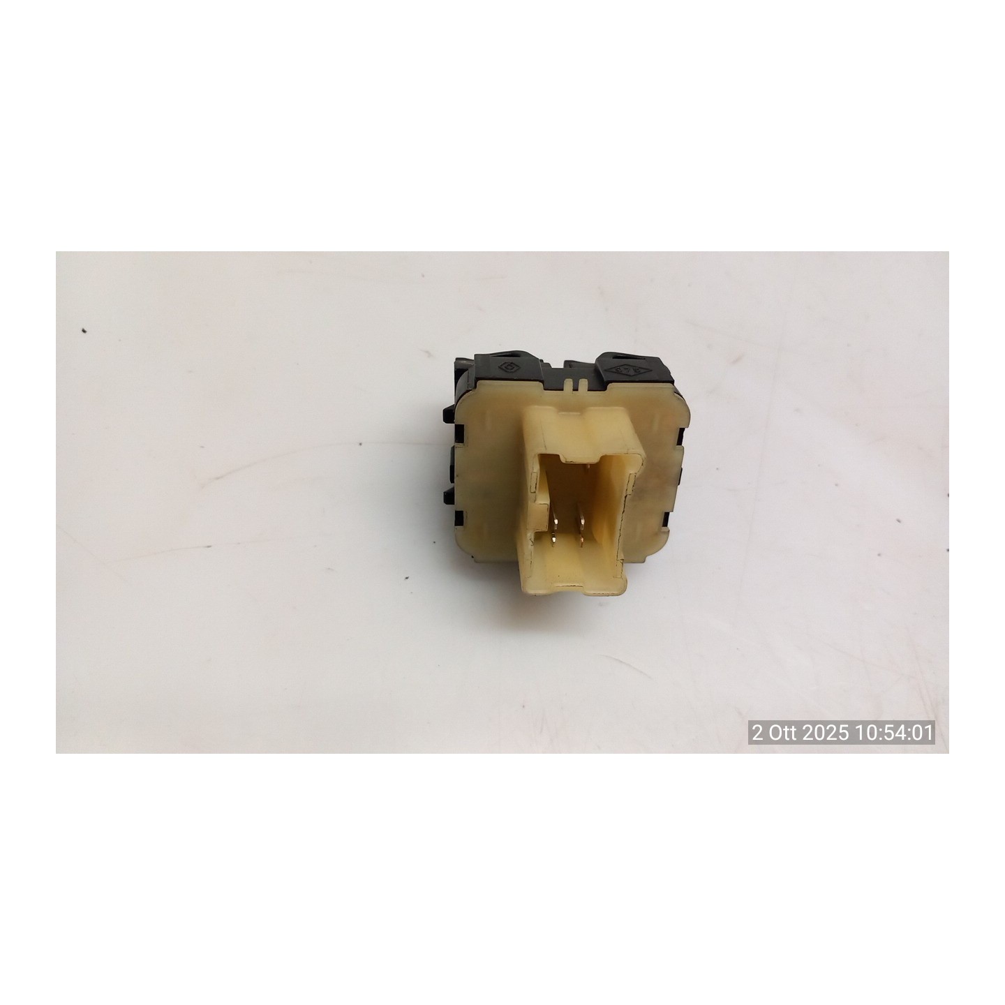 BLOCCO COMANDI ALZACRISTALLI 032 RENAULT CLIO 4A SERIE (07/12-12/16) K9KC6 254118044R