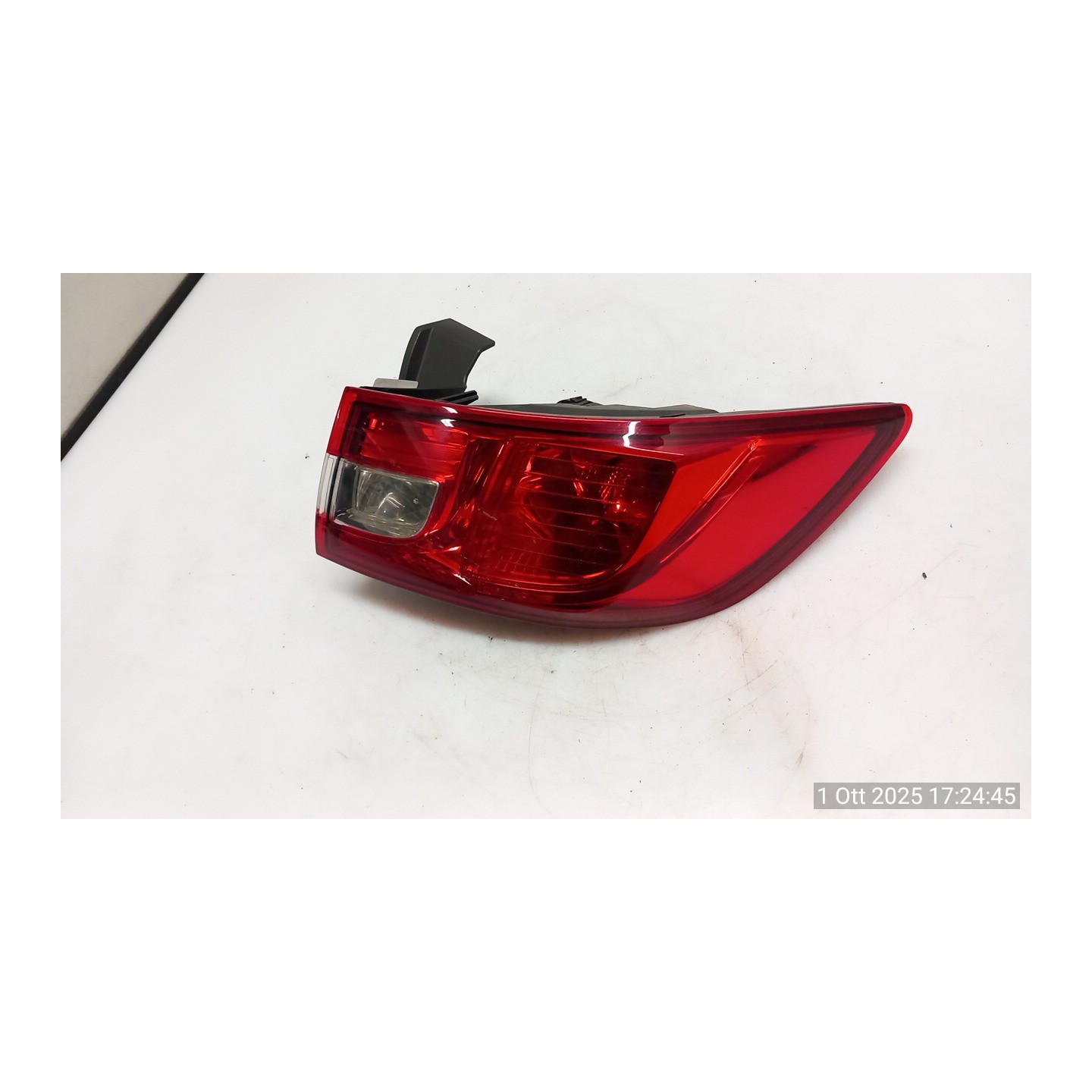 FANALE POST. PARTE EST. DX. 037 RENAULT CLIO 4A SERIE (07/12-12/16) K9KC6 265502631R