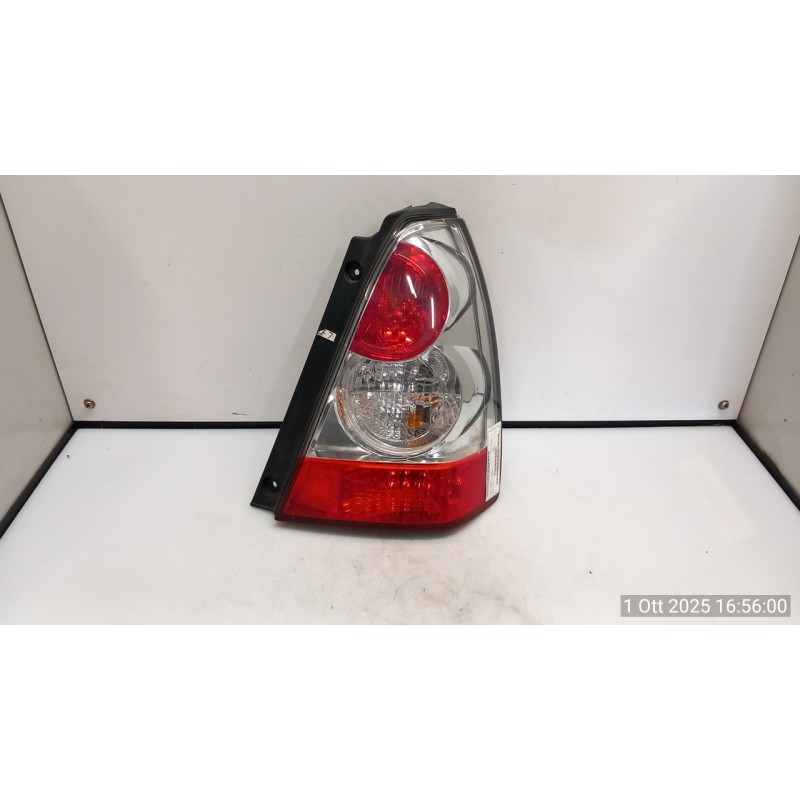 FANALE POST. DX. 065 SUBARU FORESTER 2A SERIE (10/02-04/08 EJ20 84201SA260