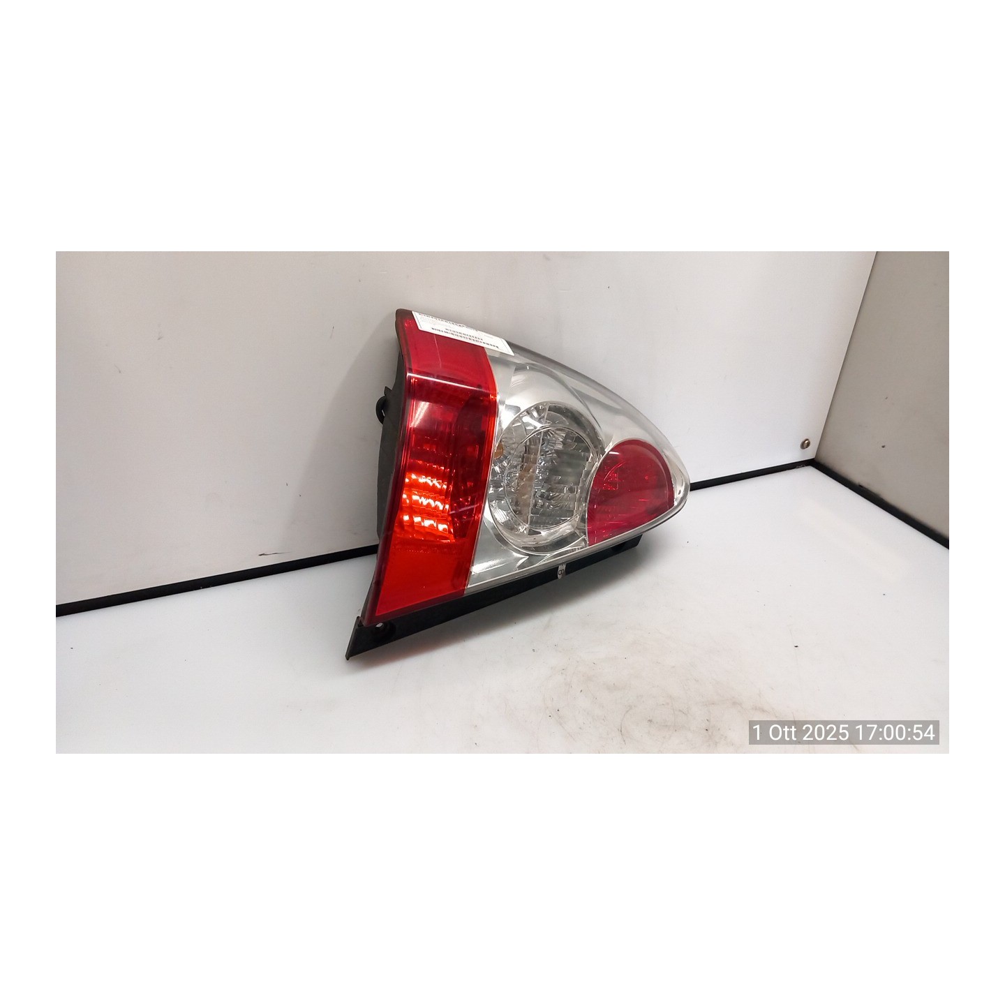 FANALE POST. SX. 066 SUBARU FORESTER 2A SERIE (10/02-04/08 EJ20 84201SA270