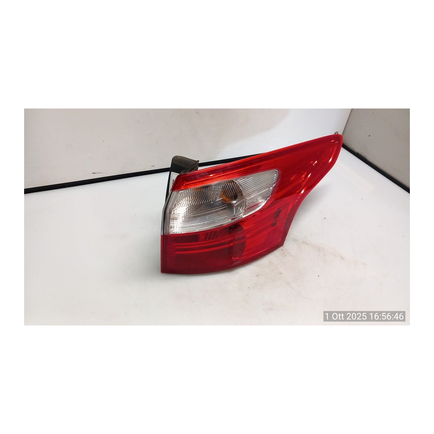 FANALE POST. DX. 075 FORD FOCUS (CB8) (02/11-11/15) T1DB 1719704