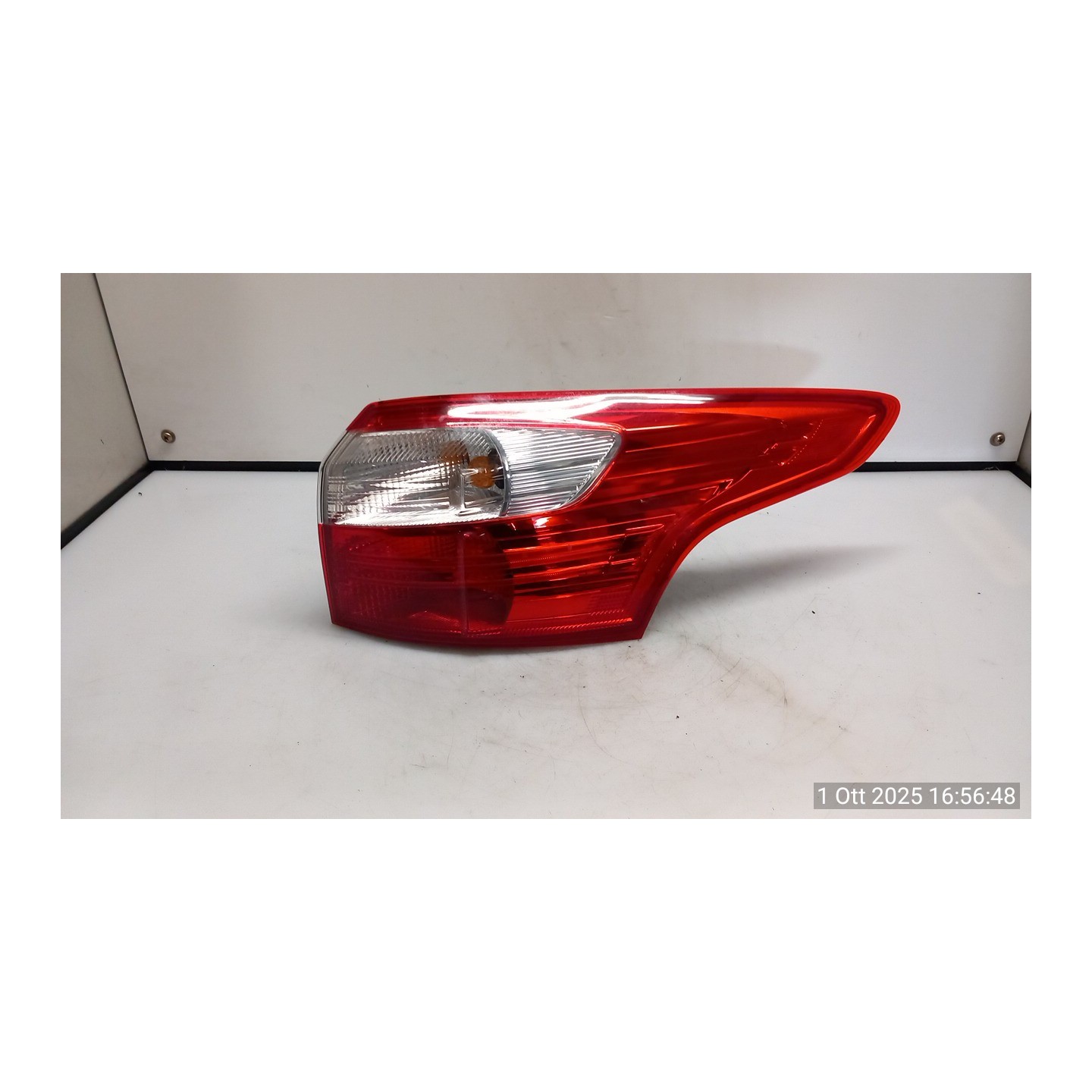 FANALE POST. DX. 075 FORD FOCUS (CB8) (02/11-11/15) T1DB 1719704
