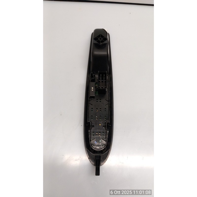 BLOCCO COMANDI ALZACRISTALLI E RETROVISORI EST. 052 CITROEN DS3 (11/09-01/16) HM01 6490FH
