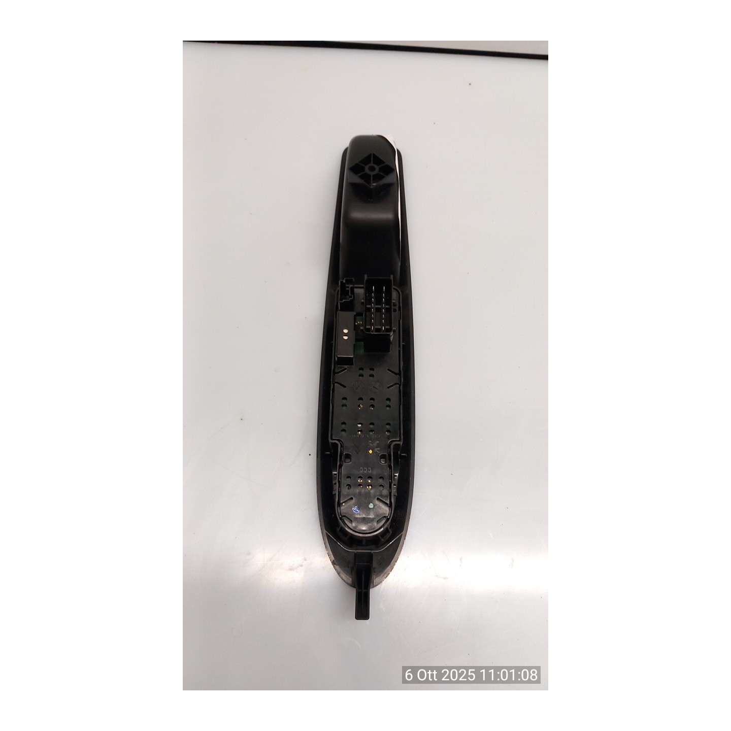 BLOCCO COMANDI ALZACRISTALLI E RETROVISORI EST. 052 CITROEN DS3 (11/09-01/16) HM01 6490FH