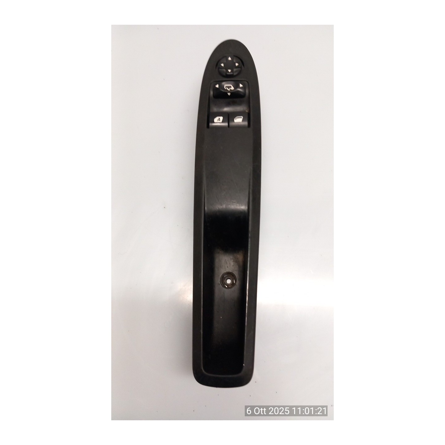 BLOCCO COMANDI ALZACRISTALLI E RETROVISORI EST. 052 CITROEN DS3 (11/09-01/16) HM01 6490FH