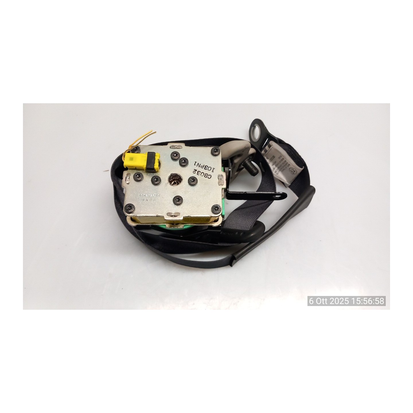 CINTURA DI SICUREZZA ANT. DX. 070 TOYOTA URBAN CRUISER (04/09-02/14) 1NRFE 7321052681B0