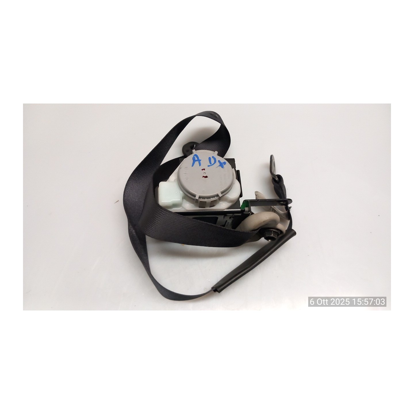 CINTURA DI SICUREZZA ANT. DX. 070 TOYOTA URBAN CRUISER (04/09-02/14) 1NRFE 7321052681B0
