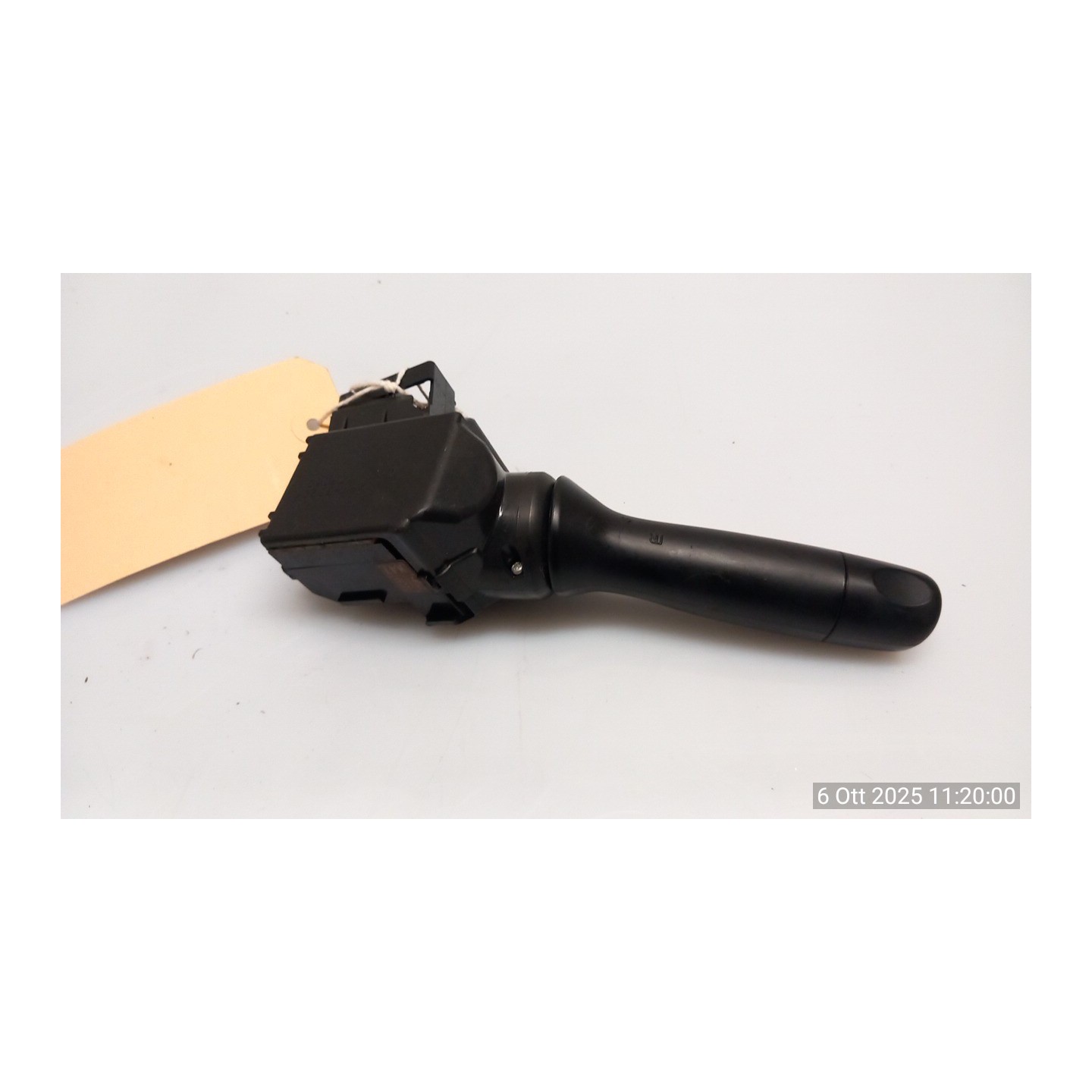 BLOCCO COMANDI TERGICRISTALLI 074 TOYOTA URBAN CRUISER (04/09-02/14) 1NRFE 8465252230