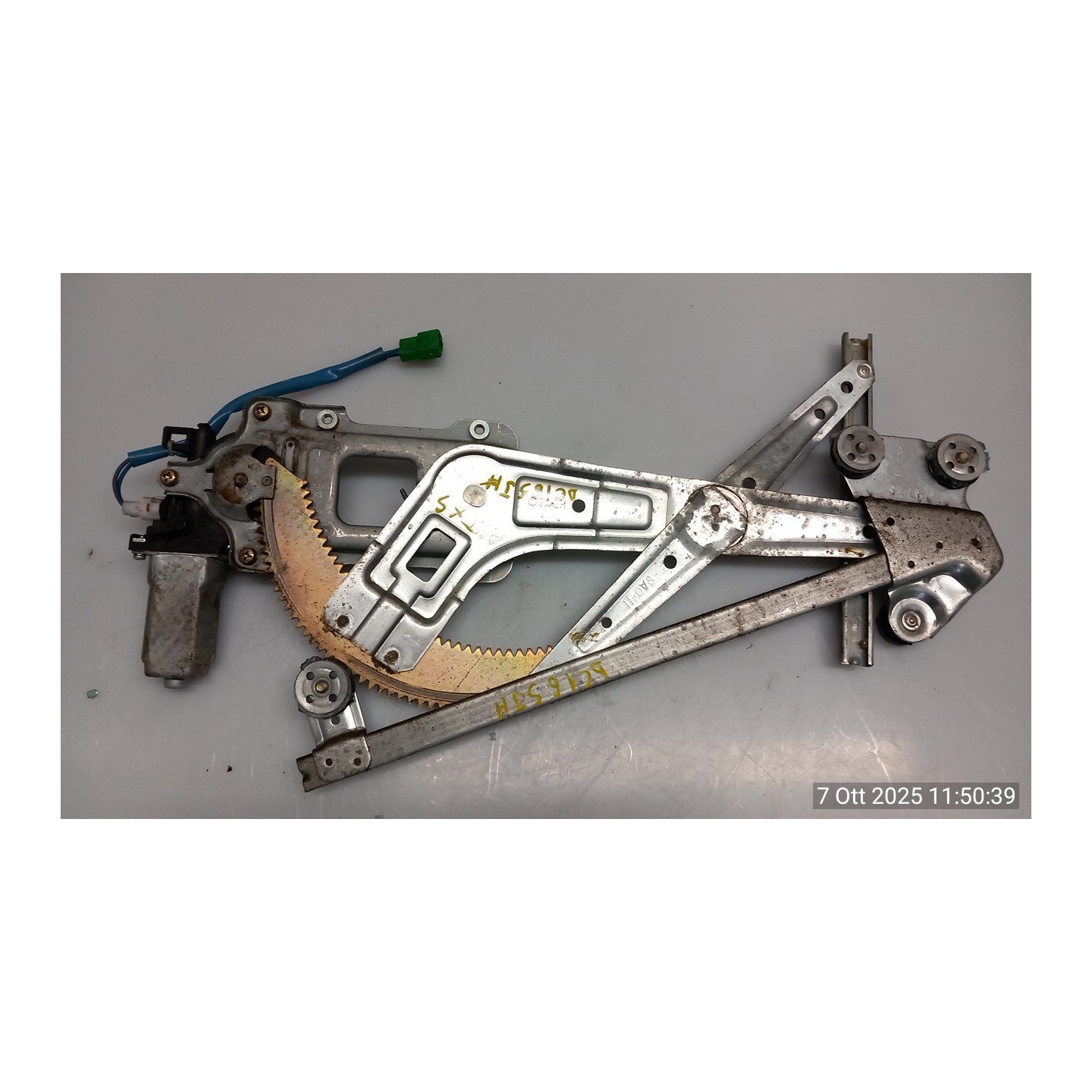 ALZACRISTALLO ELETTR. PORTA ANT. SX. 060 SUBARU FORESTER 2A SERIE (10/02-04/08 EJ20 61222SA012