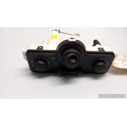BLOCCO COMANDO CLIMATIZZAZIONE C/A/C 024 RENAULT CLIO 3A SERIE (05/09-) D4FL7 7701070473