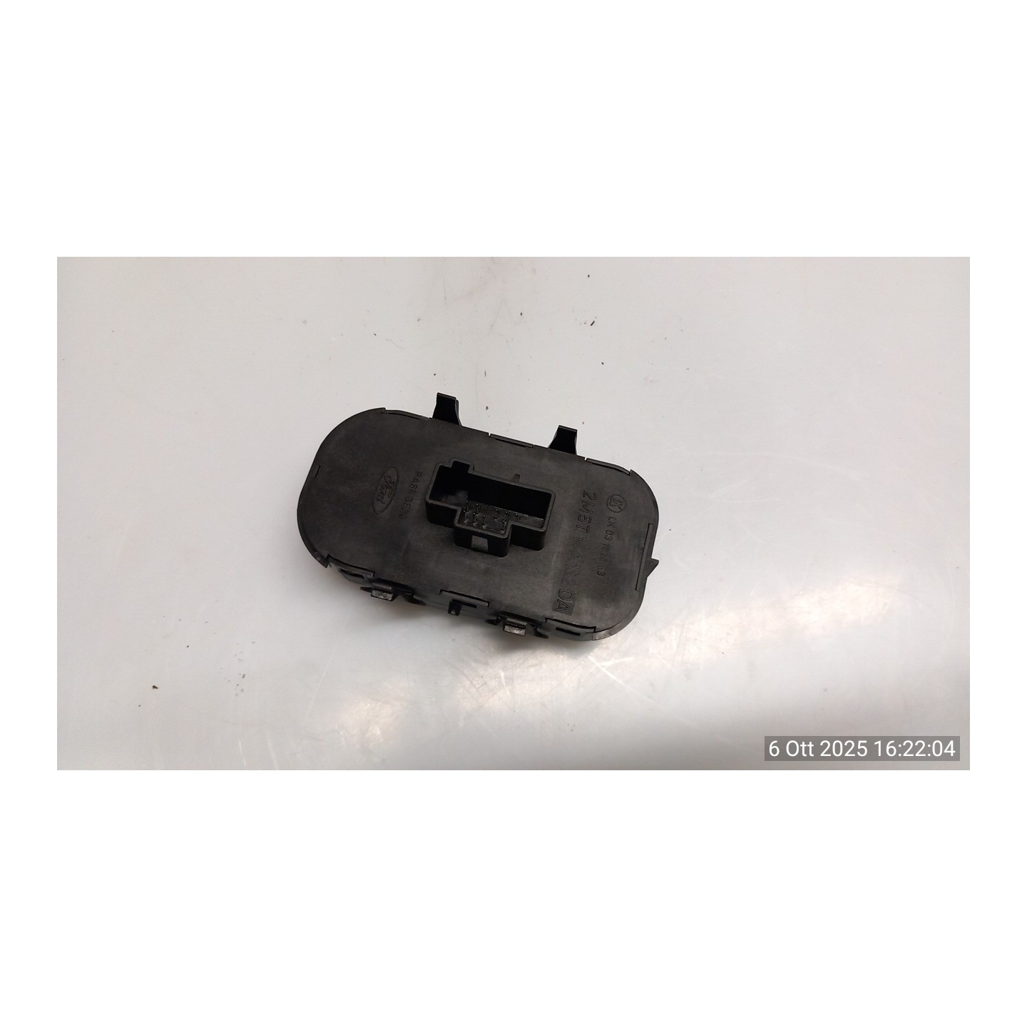 INTERRUTTORE ALZACRISTALLI PORTA ANT. 144 FORD FOCUS (CAK) (10/01-04/05) FYDB 1324939