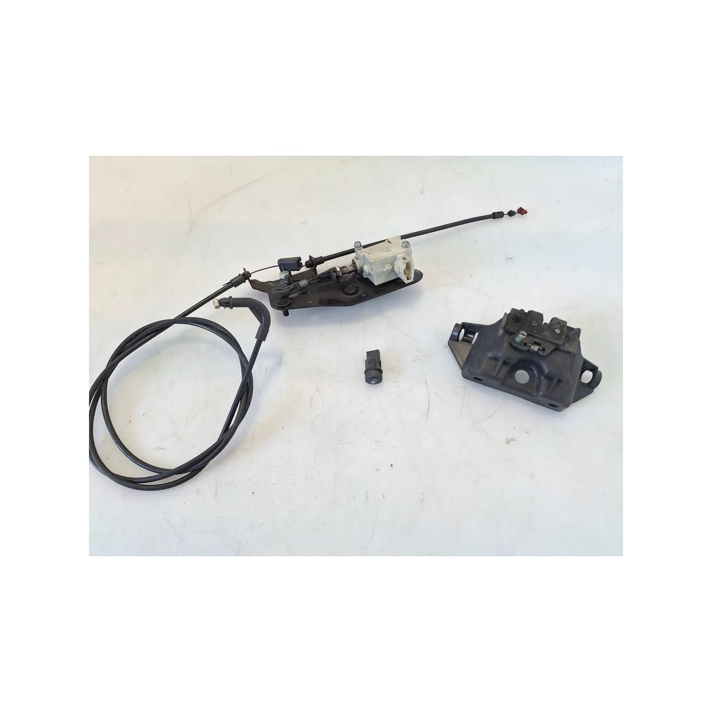 Attuatore serratura sella Piaggio Vespa 300 GTS Super (E3) Vespa 300 GTS Super Sport 