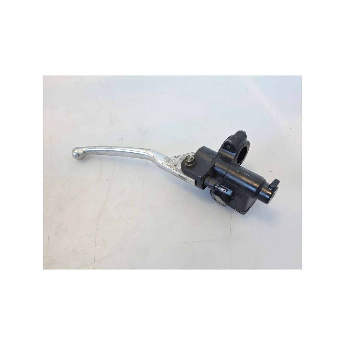 Pompa con serbatoio liquido freni posteriore con leva Piaggio Vespa 300 GTS Super (E3) Vespa 300 GTS Super Sport 