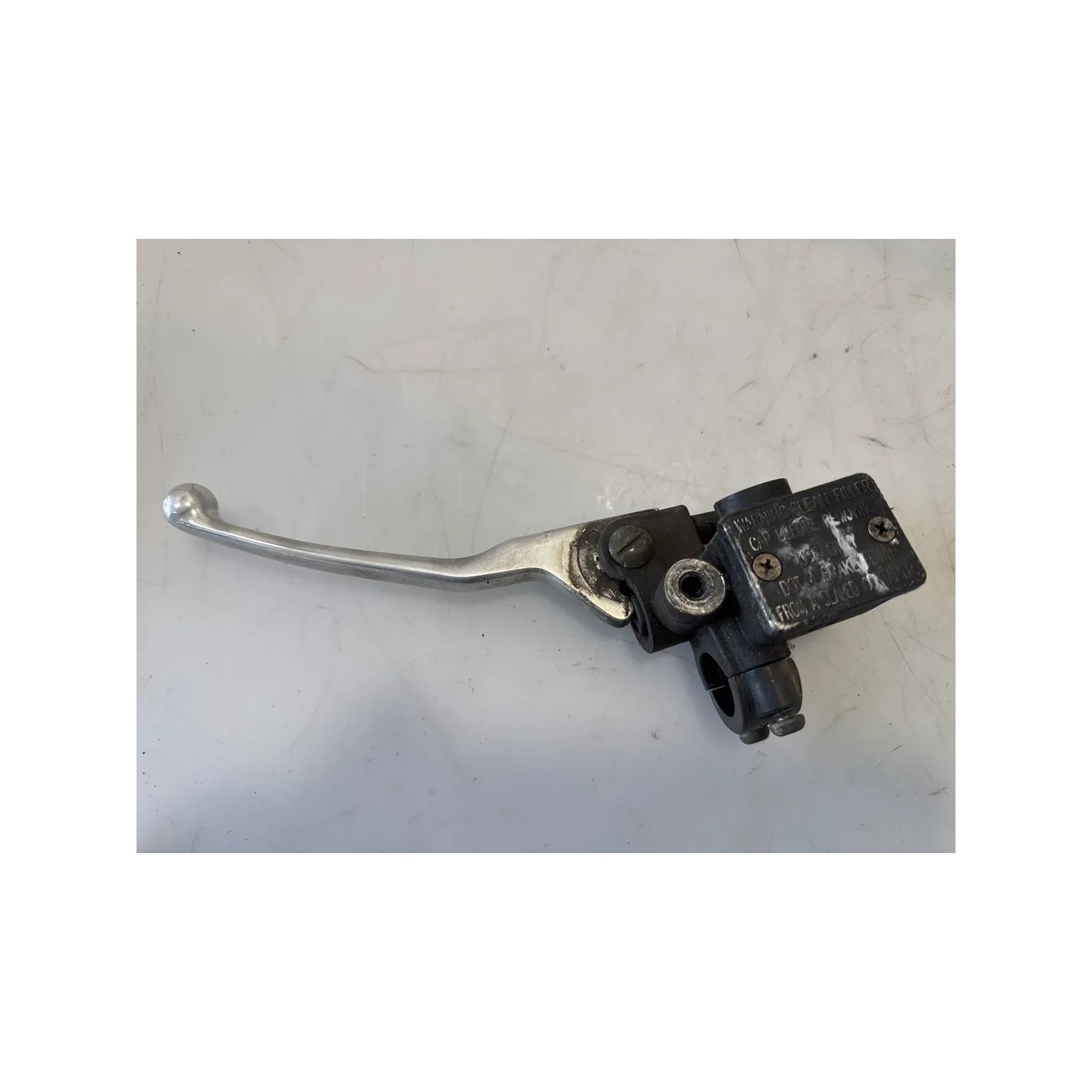 Pompa con serbatoio liquido freni posteriore con leva Piaggio Vespa 250 GTS Vespa 250 GTS 