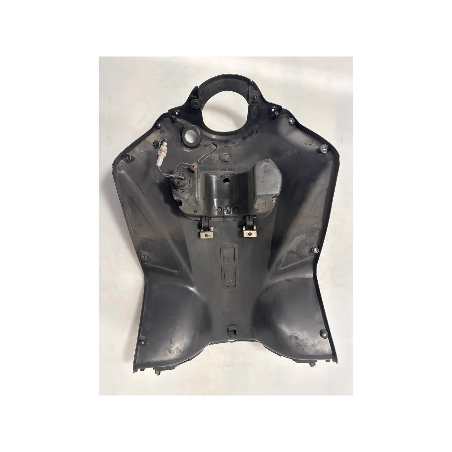 Carenatura anteriore parte interno/bauletto Kymco Agility 125 R16 (E3) Agility 125 R16 