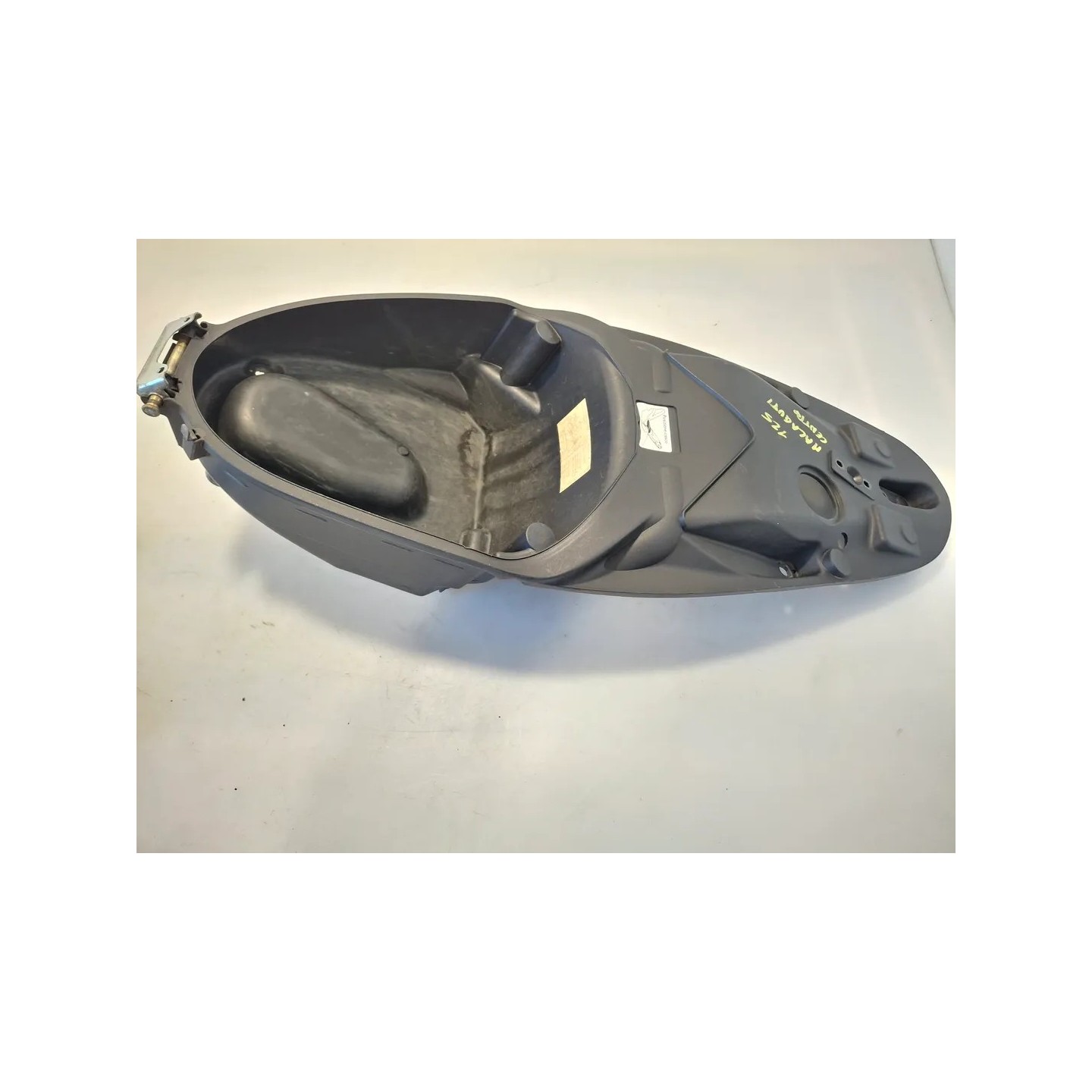 Vano porta casco Malaguti Centro 125 Centro 125 SL 4T 
