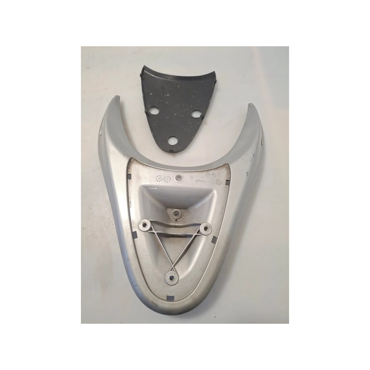 Maniglia passeggero/portapacchi Piaggio Liberty 50 4T (E2) (03-08) Liberty 50 4T RST 