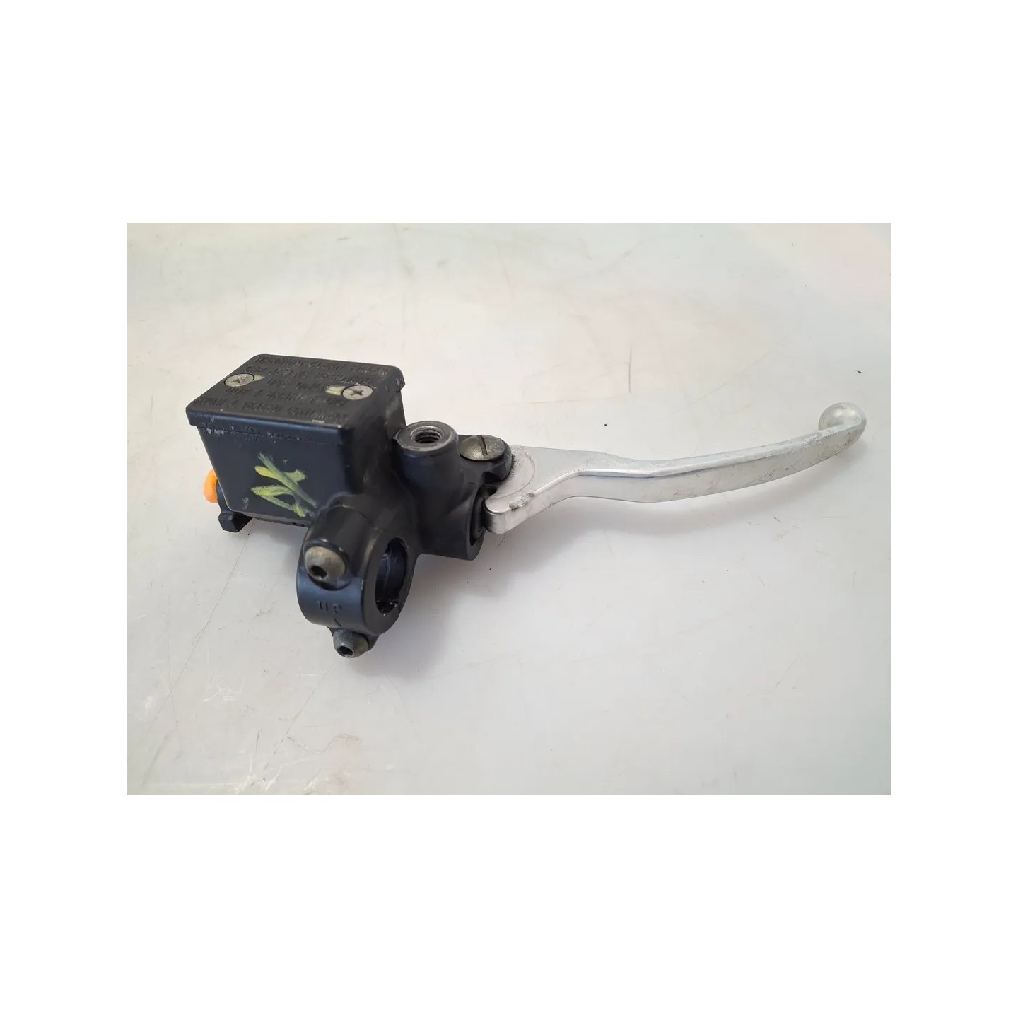 Pompa con serbatoio liquido freni anteriore con leva Piaggio Vespa 125 LX 3V i.e. (12-14) Vespa 125 LX 3V i.e.