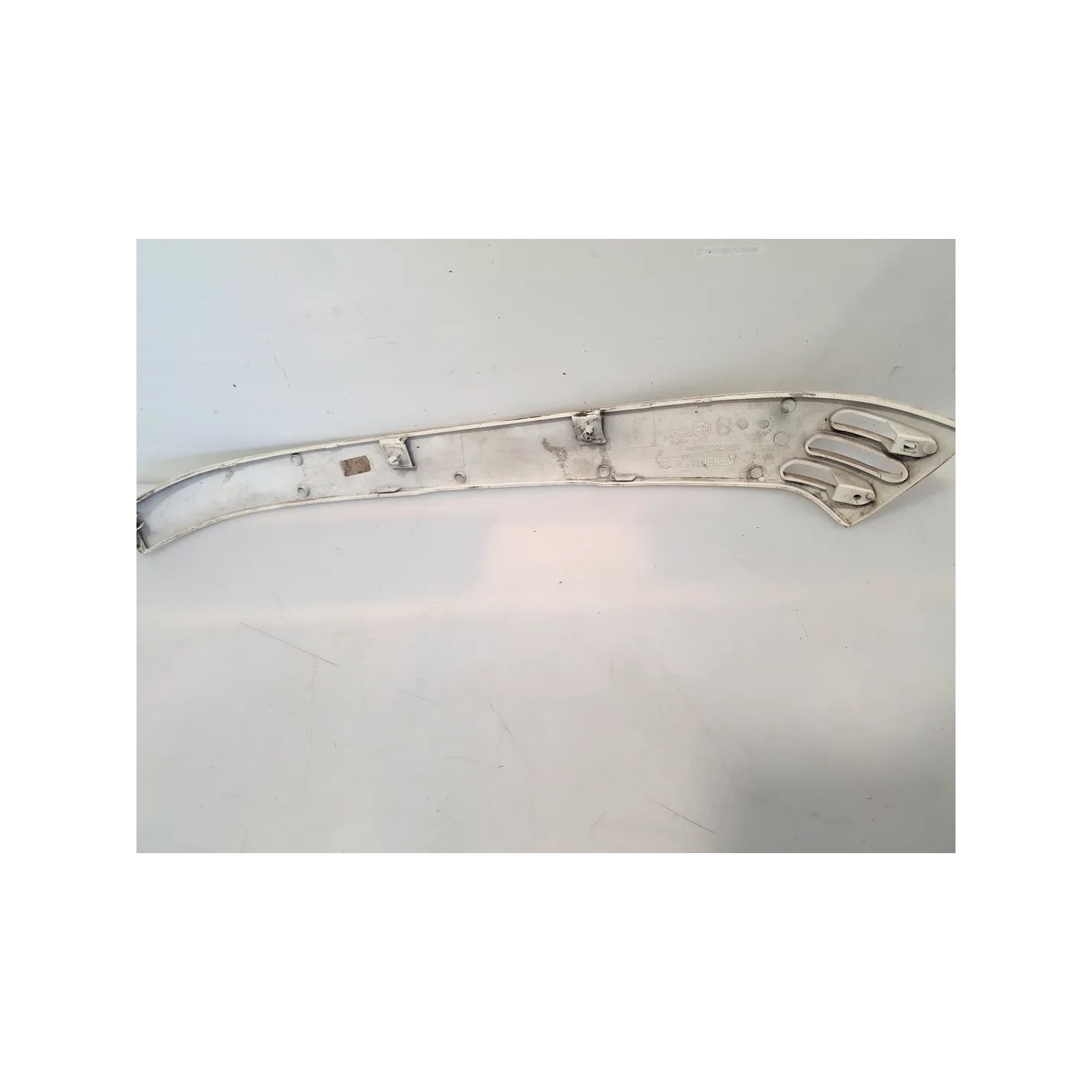 Codone inferiore Piaggio Vespa 125 LX 3V i.e. (12-14) Vespa 125 LX 3V i.e. Touring Sinistro