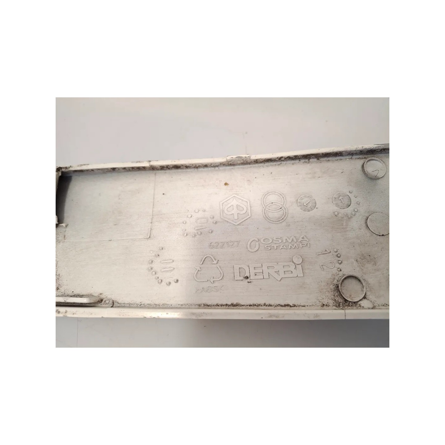 Codone inferiore Piaggio Vespa 125 LX 3V i.e. (12-14) Vespa 125 LX 3V i.e. Touring Sinistro