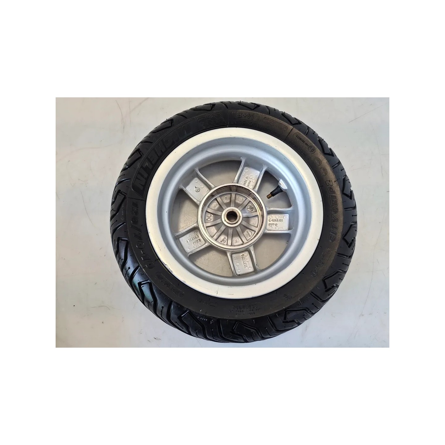 Ruota posteriore Piaggio Vespa 125 LX 3V i.e. (12-14) Vespa 125 LX 3V i.e. Touring 
