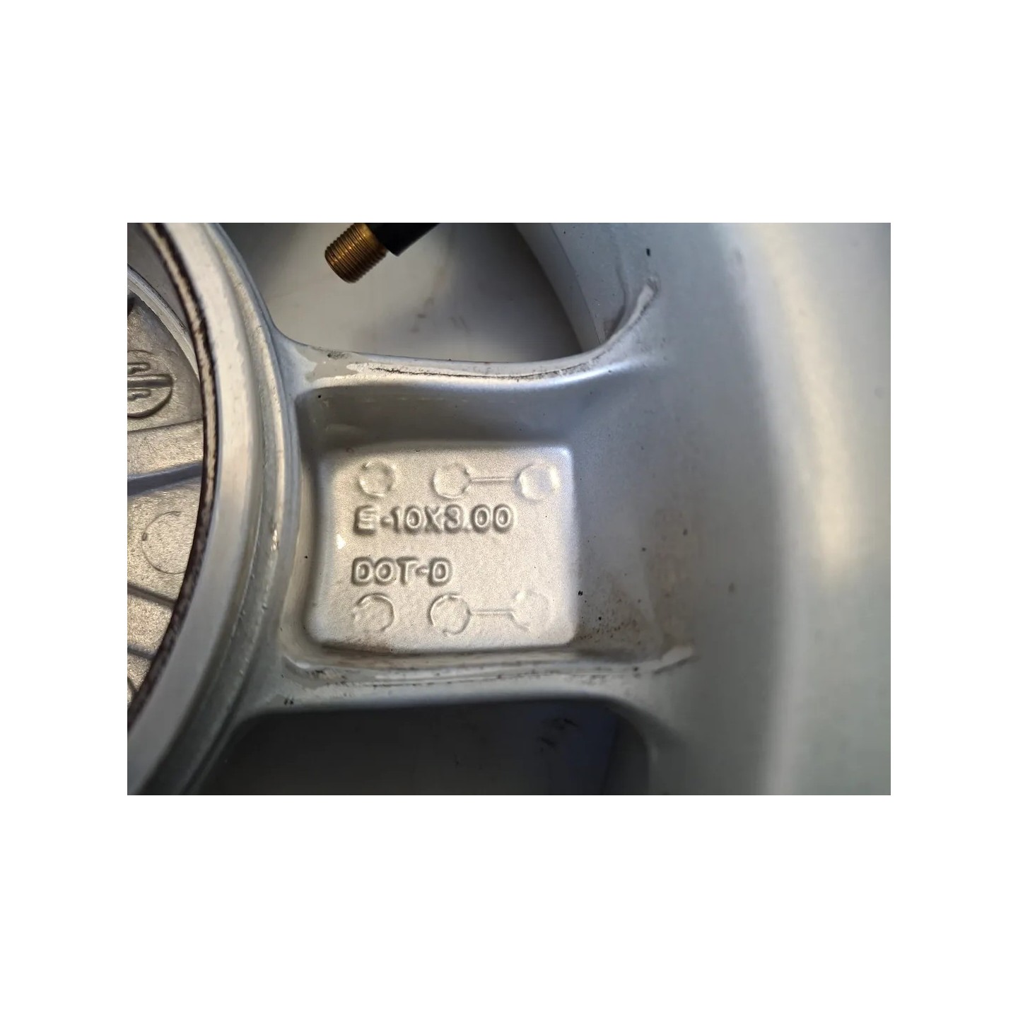 Ruota posteriore Piaggio Vespa 125 LX 3V i.e. (12-14) Vespa 125 LX 3V i.e. Touring 