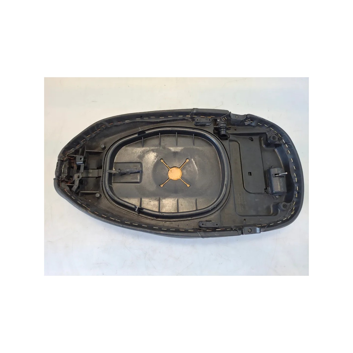 Sella Piaggio Vespa 125 LX 3V i.e. (12-14) Vespa 125 LX 3V i.e. Touring 