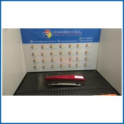 FANALE POST. PARTE SUP. DX.