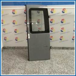 PORTA CARICO POST. A BATTENTE VETRATA DX.