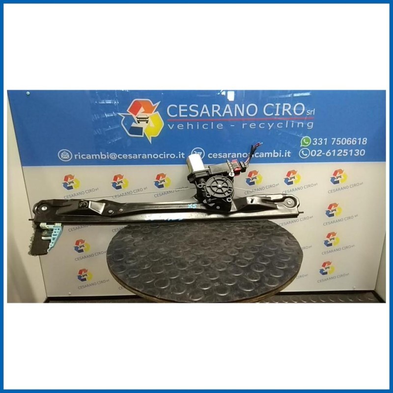 ALZACRISTALLO ELETTR. PORTA ANT. CON MOTORINO SX.