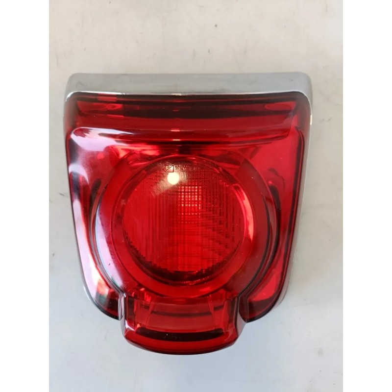 Fanale posteriore Piaggio Vespa 300 GTS hpe (E5) Vespa 300 GTS hpe Super ABS 