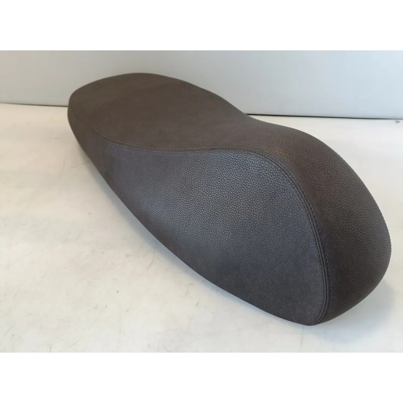 Sella Piaggio Vespa 300 GTS hpe (E5) Vespa 300 GTS hpe Super ABS 