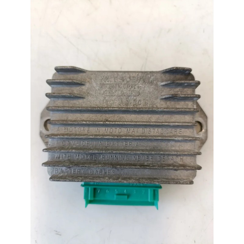 Regolatore tensione Piaggio Vespa 50 LX (05-09) Vespa 50 LX 2T 