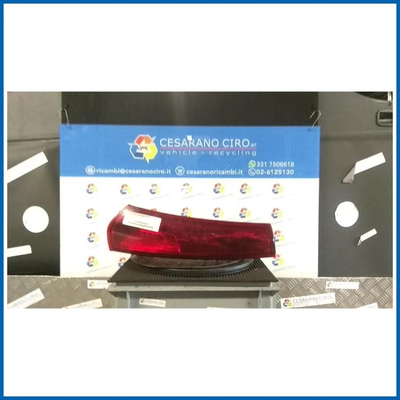 FANALE POST. PARTE SUP. SX. KIA CEE'D (01/07>07/12