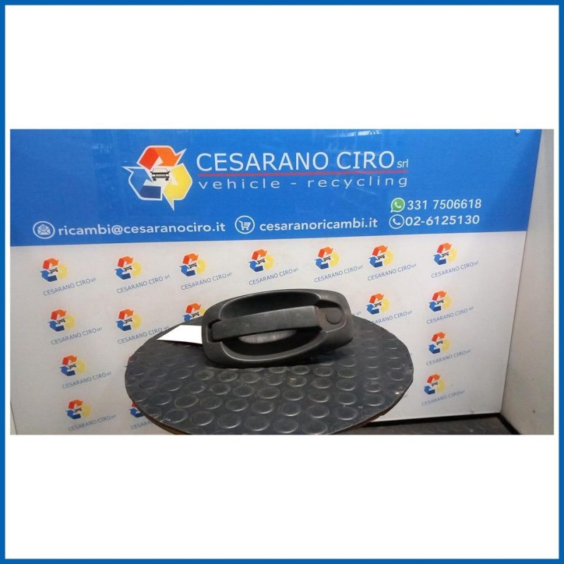 MANIGLIA PORTA ANT. DX. FIAT DOBLO' CARGO (3V) (12/09>)