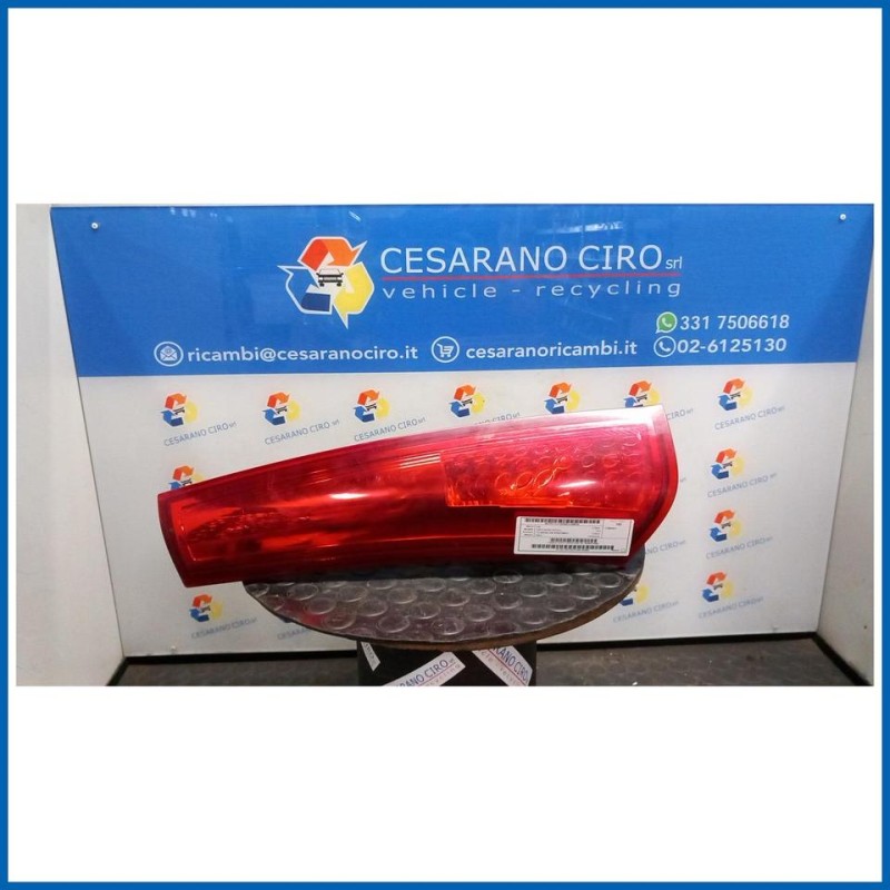 FANALE POST. PARTE SUP. SX. KIA CEE'D (01/07>07/12