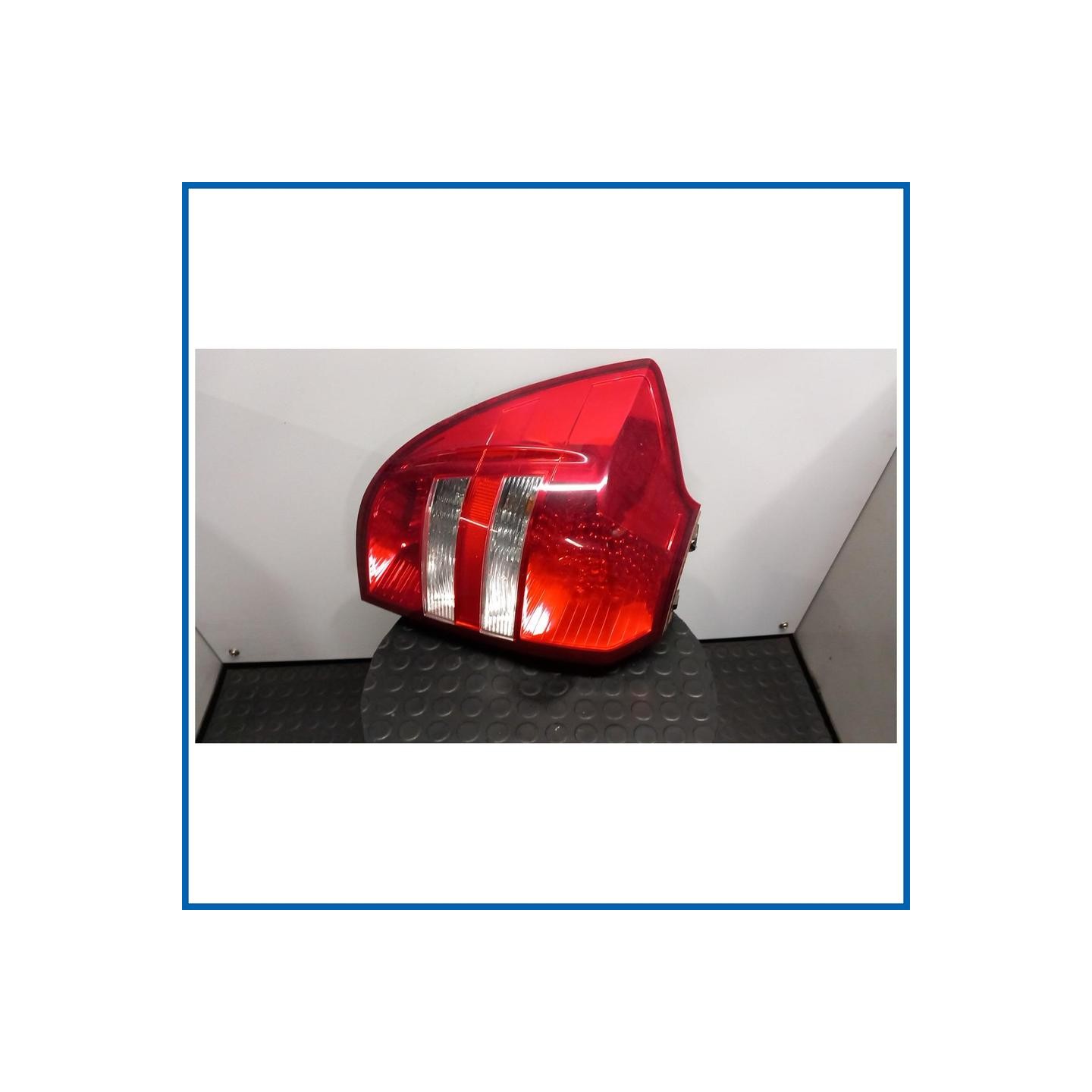 FANALE POST. PARTE INF. SX. KIA CEE'D (01/07>07/12