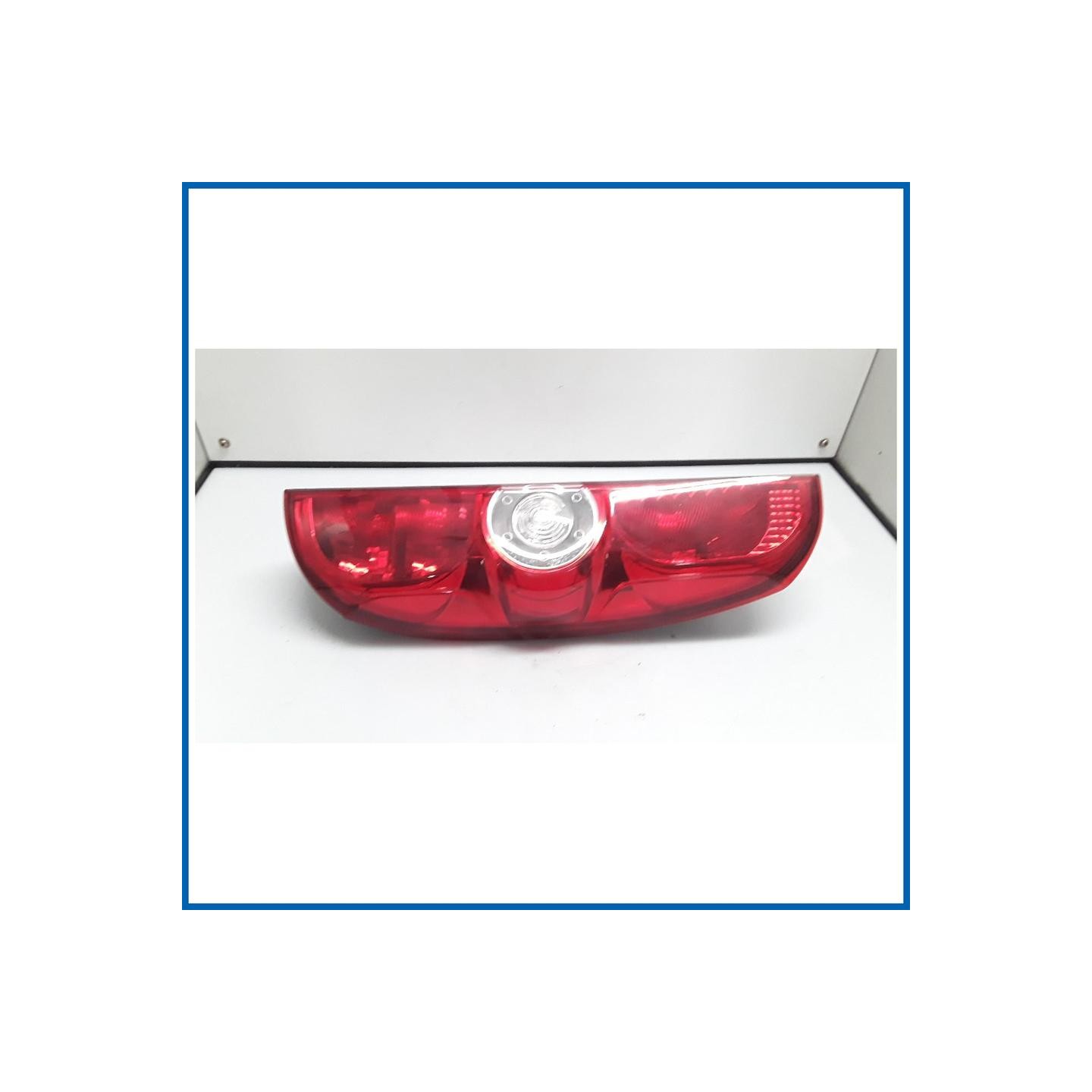 FANALE POST. DX. FIAT DOBLO' (3V) (11/09>04/15