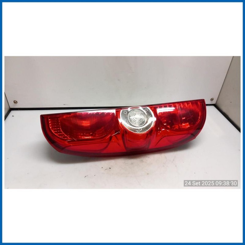 FANALE POST. SX. FIAT DOBLO' (3V) (11/09>04/15