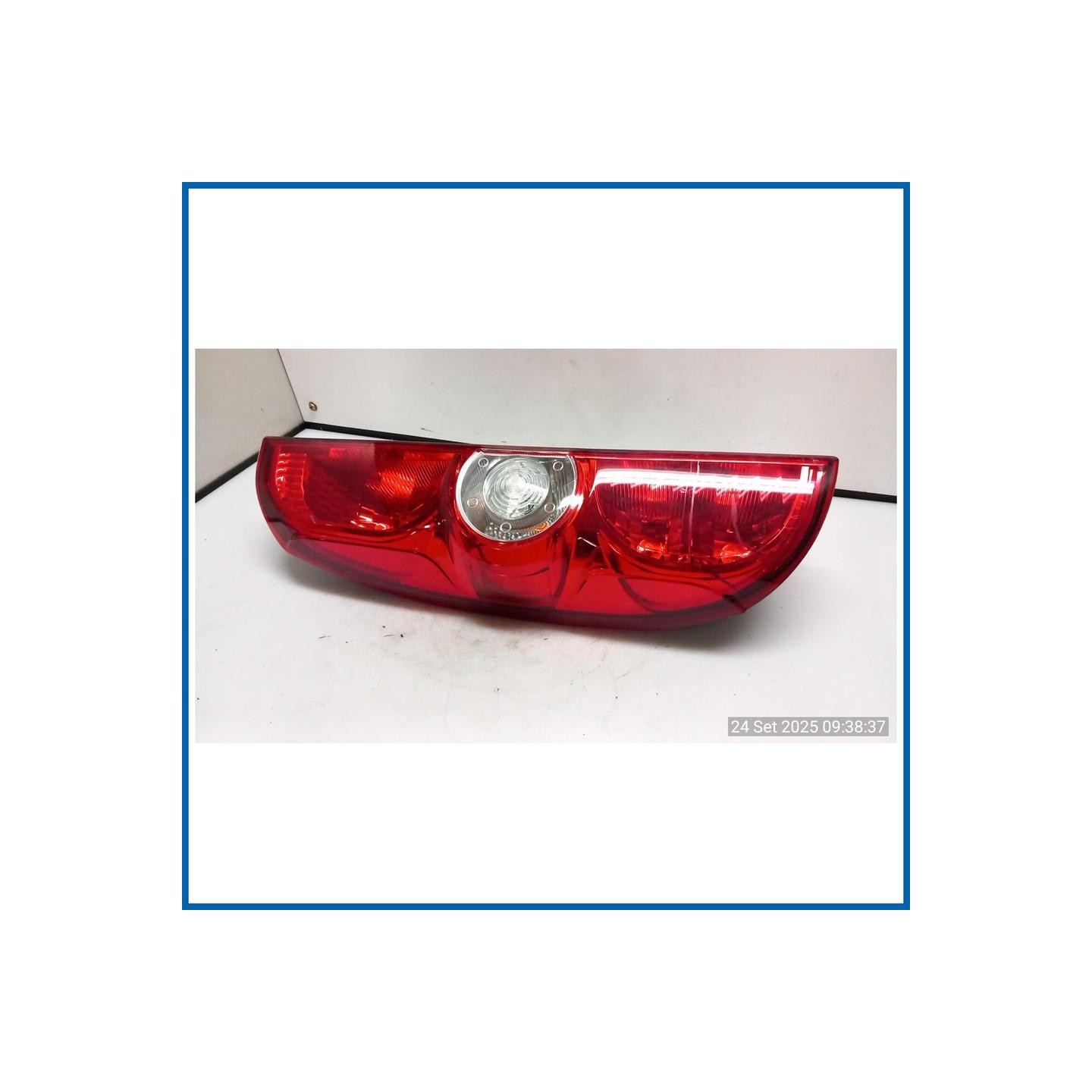 FANALE POST. SX. FIAT DOBLO' (3V) (11/09>04/15