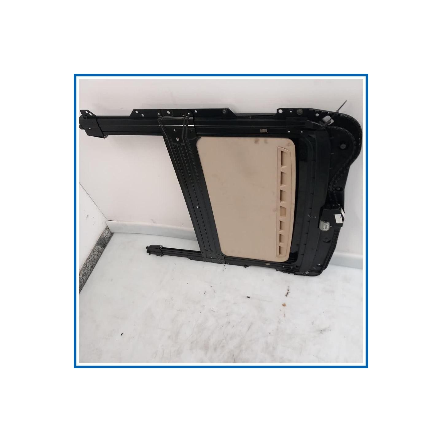 Cristallo tetto PORTELLO 
 
 VOLVO XC70 (04/13>04/17