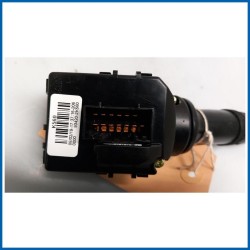 Devioguida tergicristalli INTERRUTTORE-TERGI+DISP LAVAGG 
dx. 
 HYUNDAI ix20 (04/15>12/20