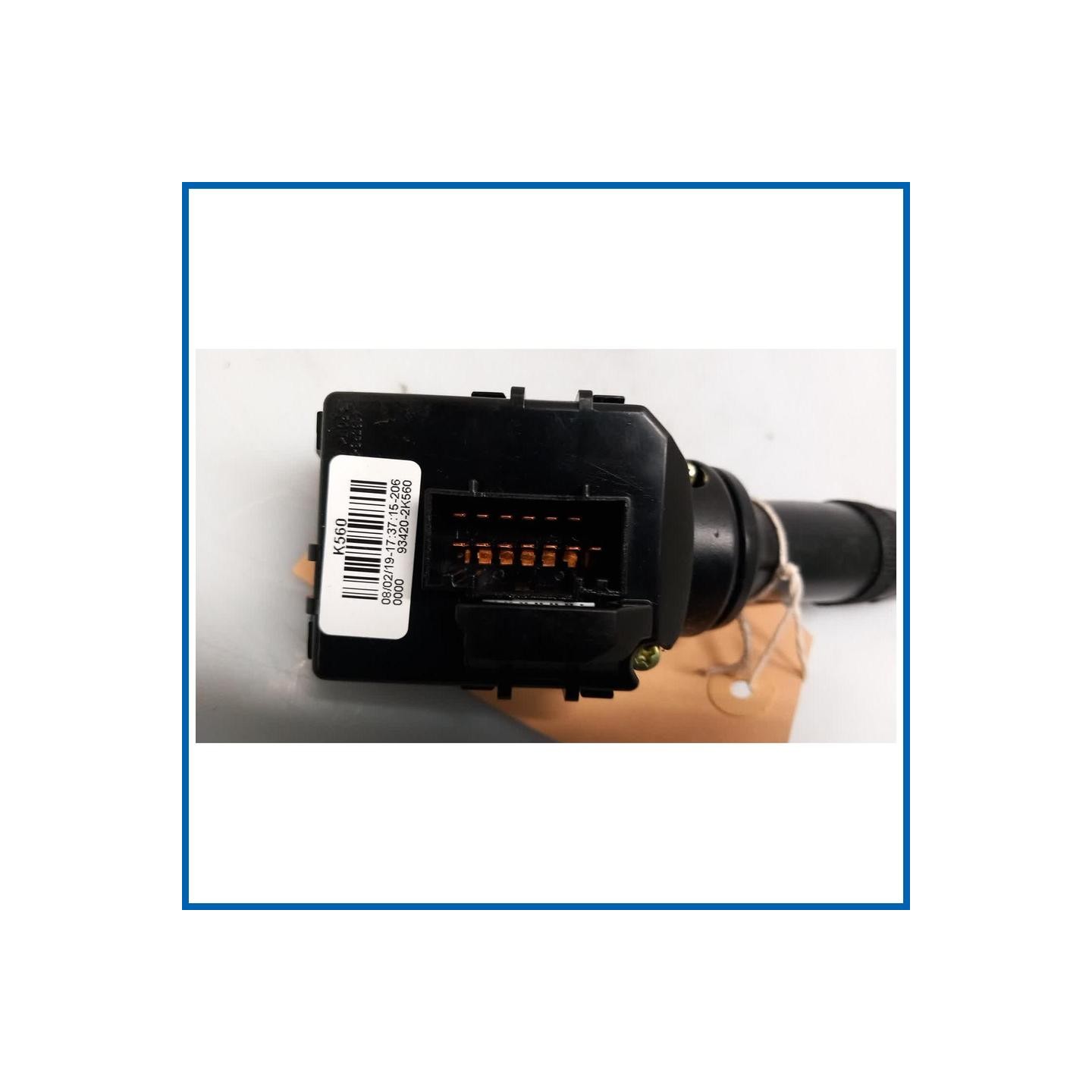 Devioguida tergicristalli INTERRUTTORE-TERGI+DISP LAVAGG 
dx. 
 HYUNDAI ix20 (04/15>12/20