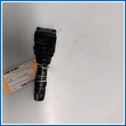 Devioguida tergicristalli INTERRUTTORE-TERGI+DISP LAVAGG 
dx. 
 HYUNDAI ix20 (04/15>12/20