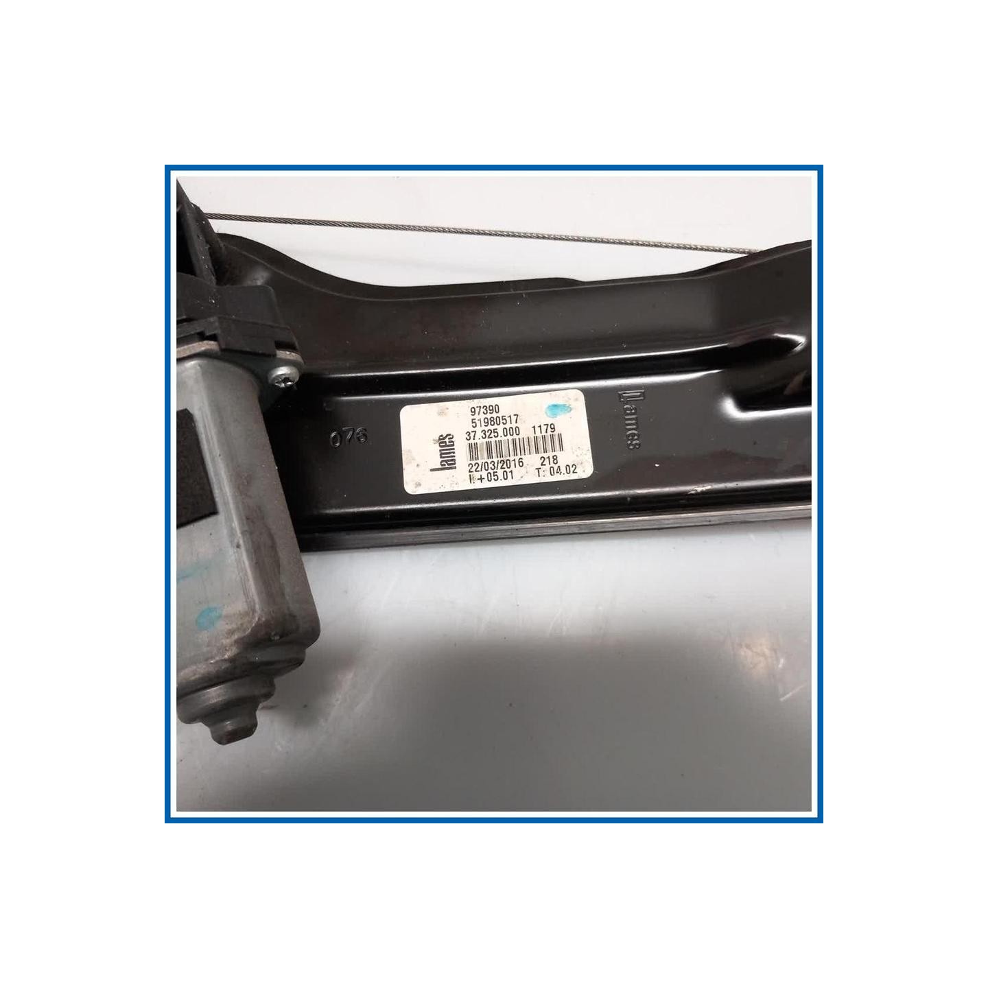 Alzacristallo porta ALZACRISTALLO 
dx. 
ant. FIAT 500L (73) (07/12>06/18