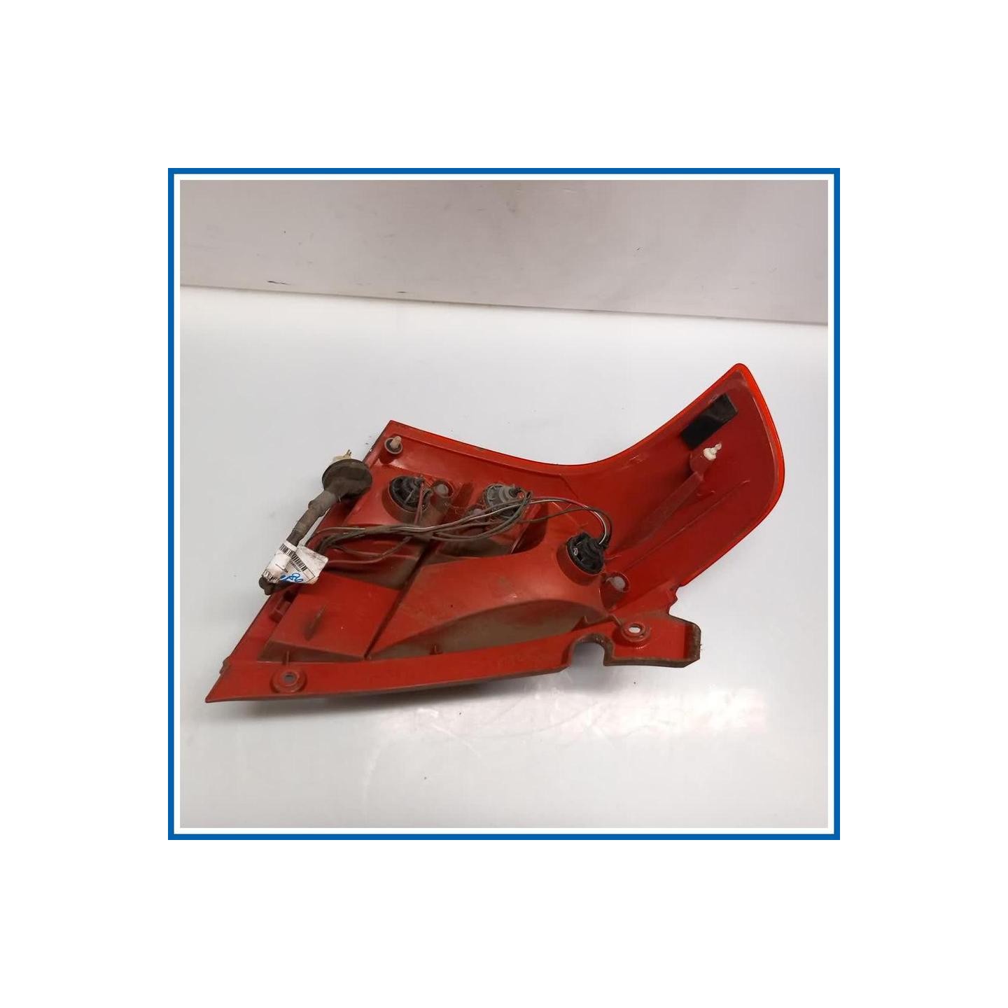 Fanale FARO POST DX RS41£-3 
dx. 
post.    